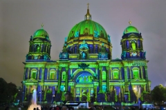 Berliner-Dom-gruen-und-blau