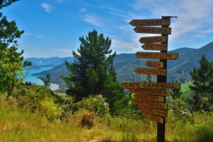 Queen Charlotte Track - Wegweiser Neuseeland